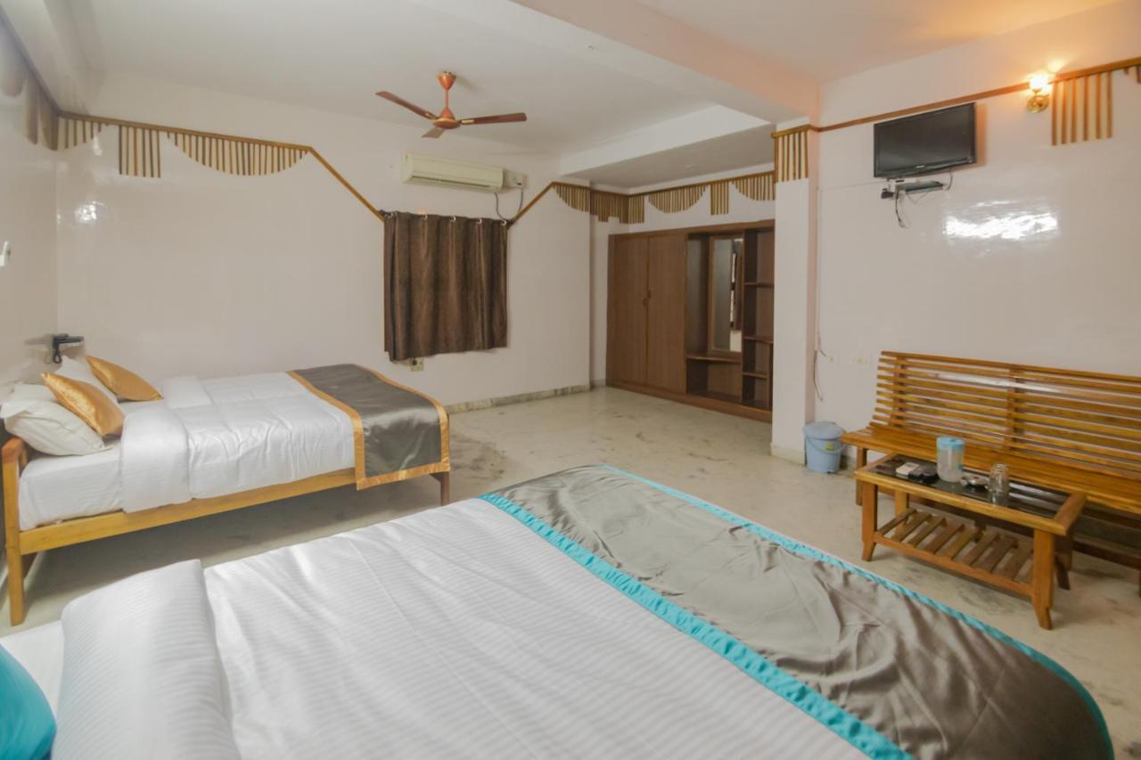 Hotel Sp Grand Karur  Bagian luar foto