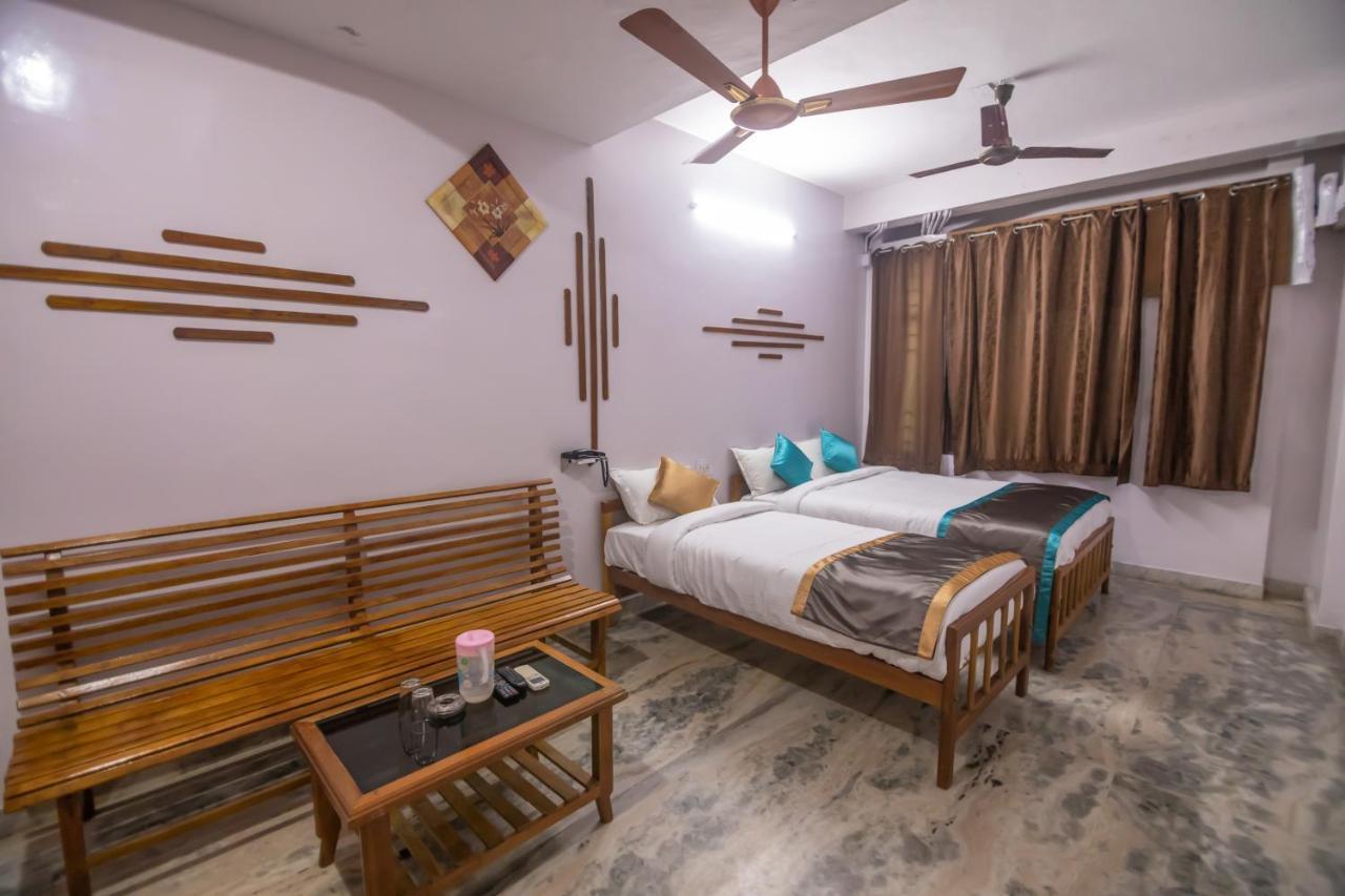 Hotel Sp Grand Karur  Bagian luar foto
